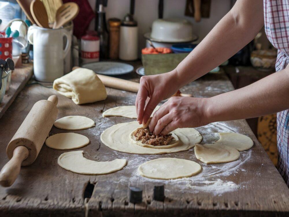 Surowe pierogi przed gotowaniem